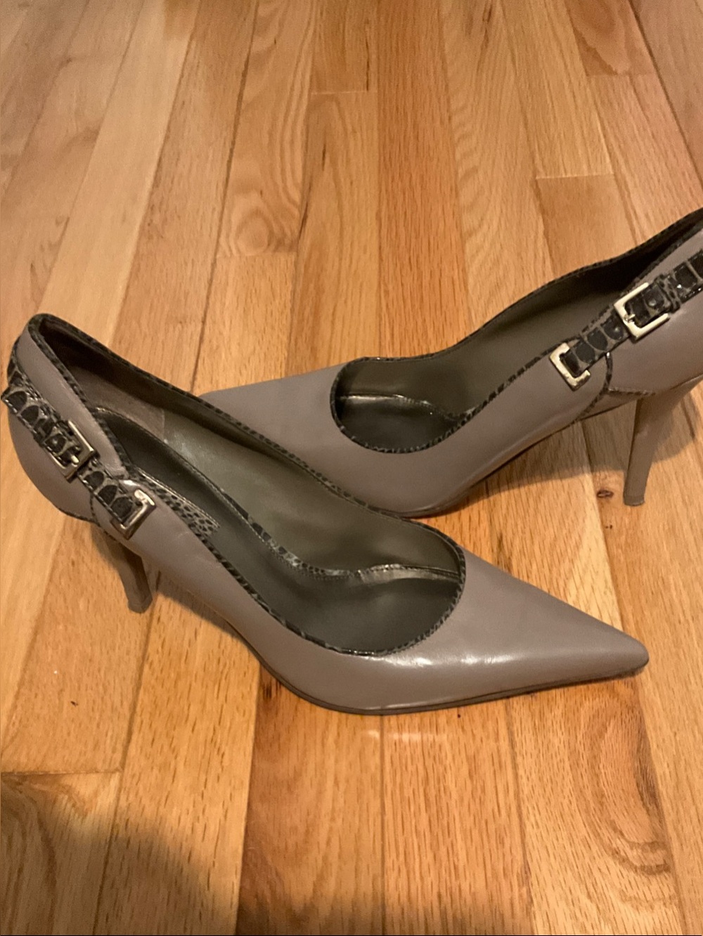 Bandolino Taupe Pointed-Toe Stiletto Heels with Buckle Strap size 11